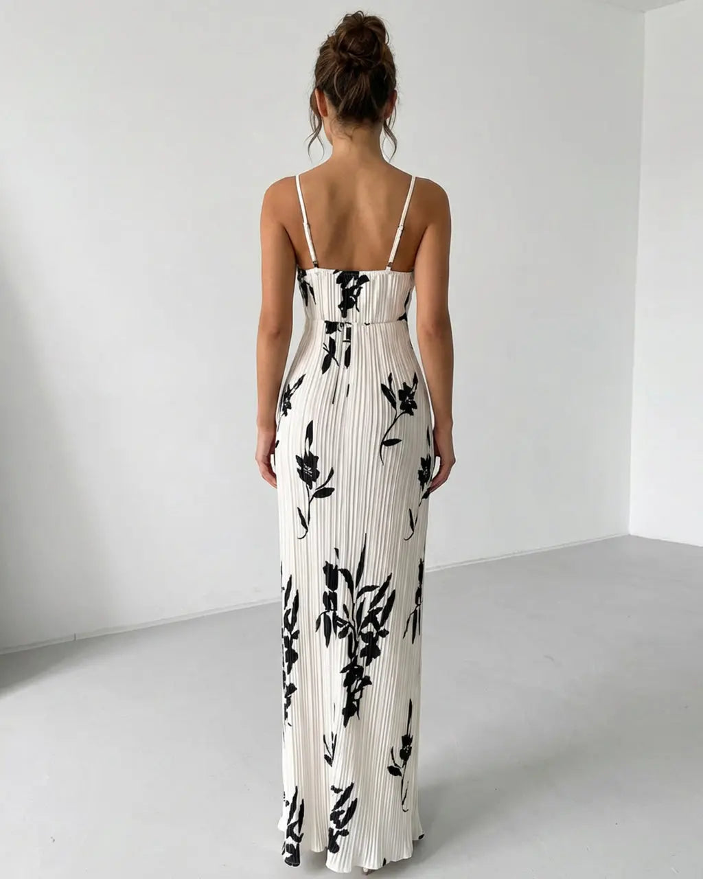 Abito maxi floreale da donna con busto twist - Fluido e raffinato