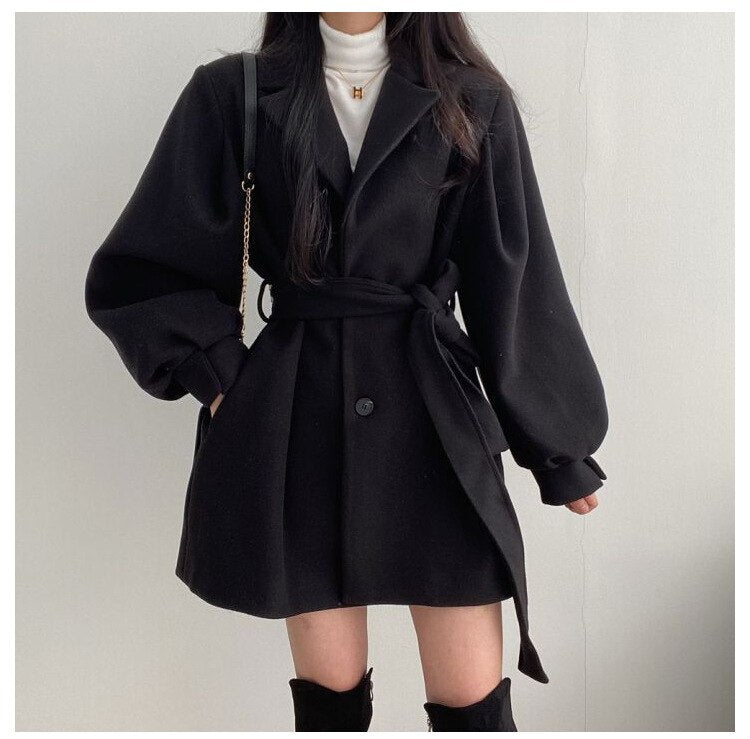 Giacca midi da donna elegante e raffinata