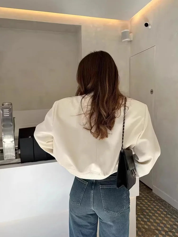Giacca invernale corta casual da donna con chiusura a bottoni