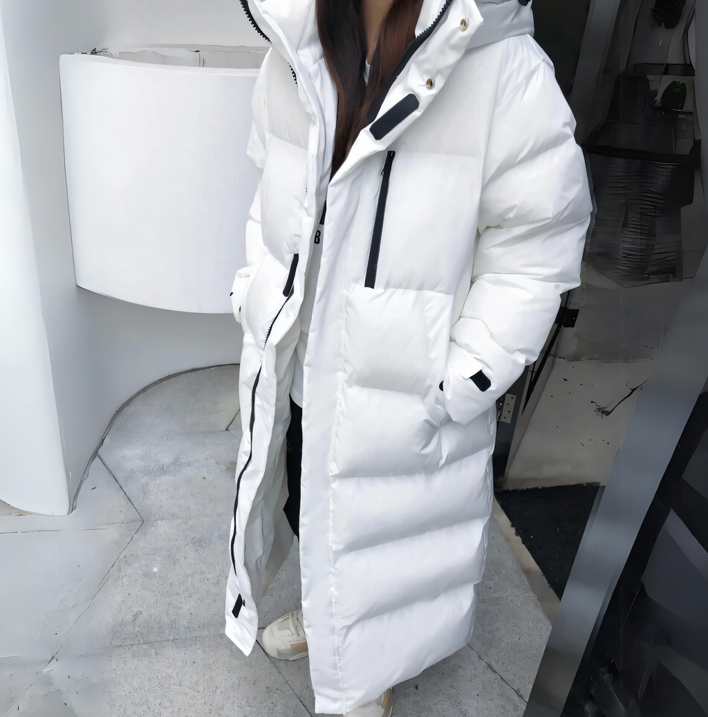 Cappotto invernale trapuntato con cappuccio da donna