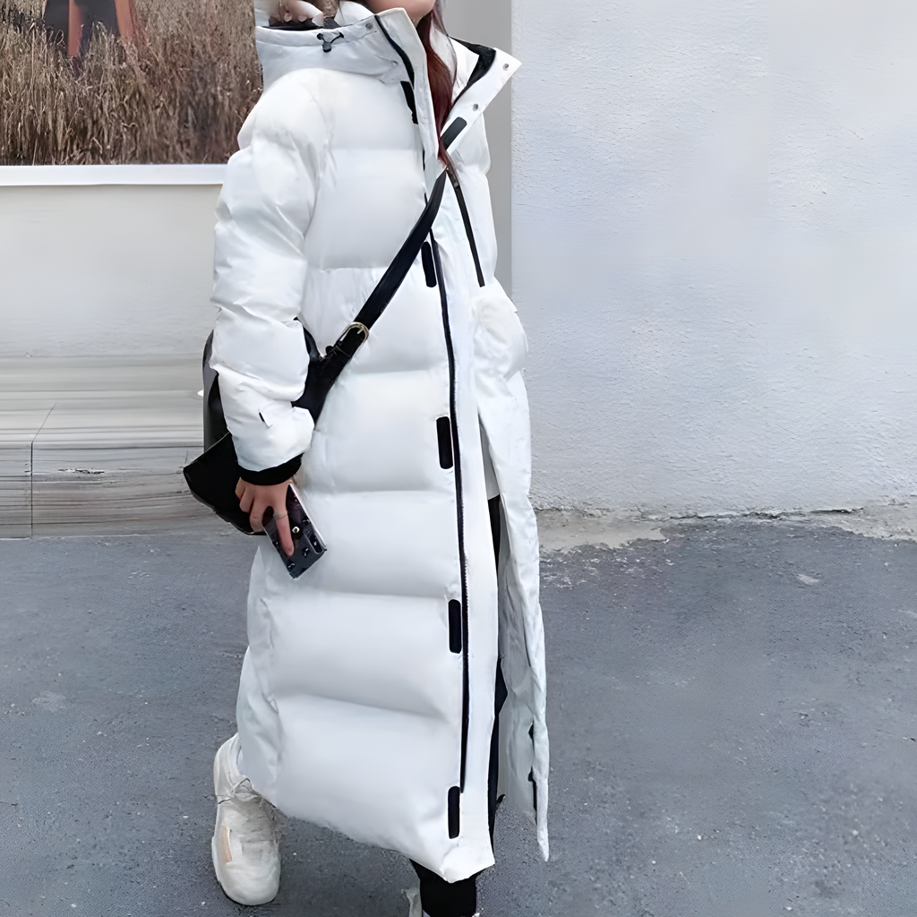 Cappotto invernale trapuntato con cappuccio da donna
