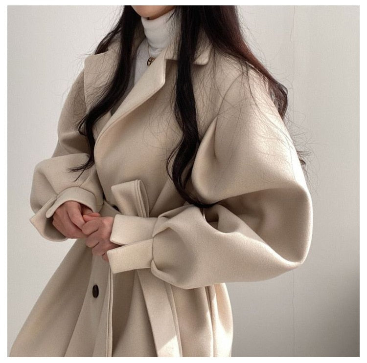 Giacca midi da donna elegante e raffinata