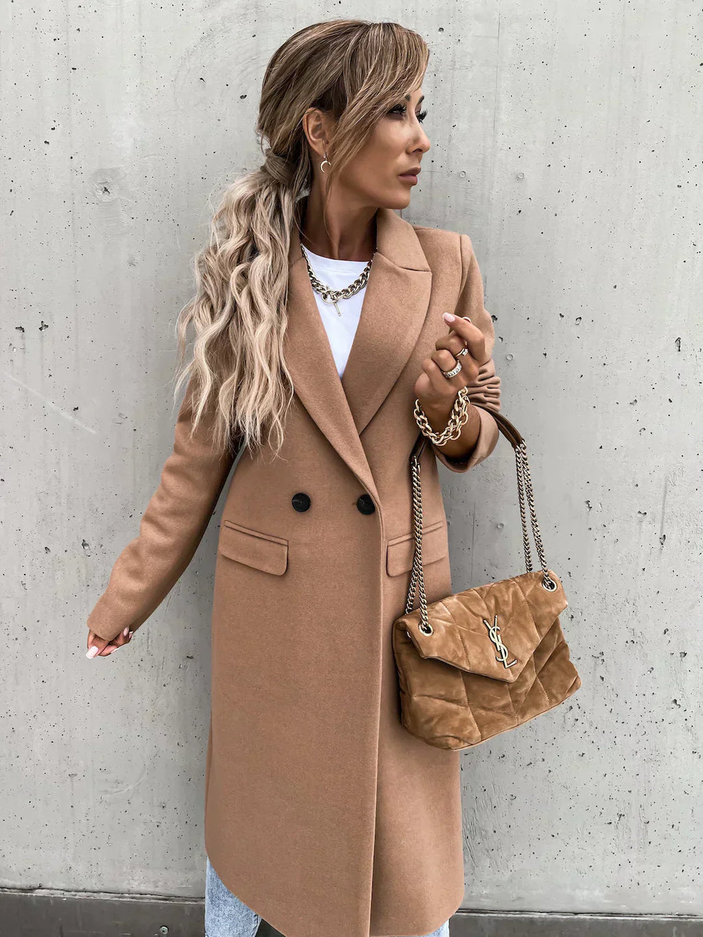 Cappotto caldo ed elegante da donna