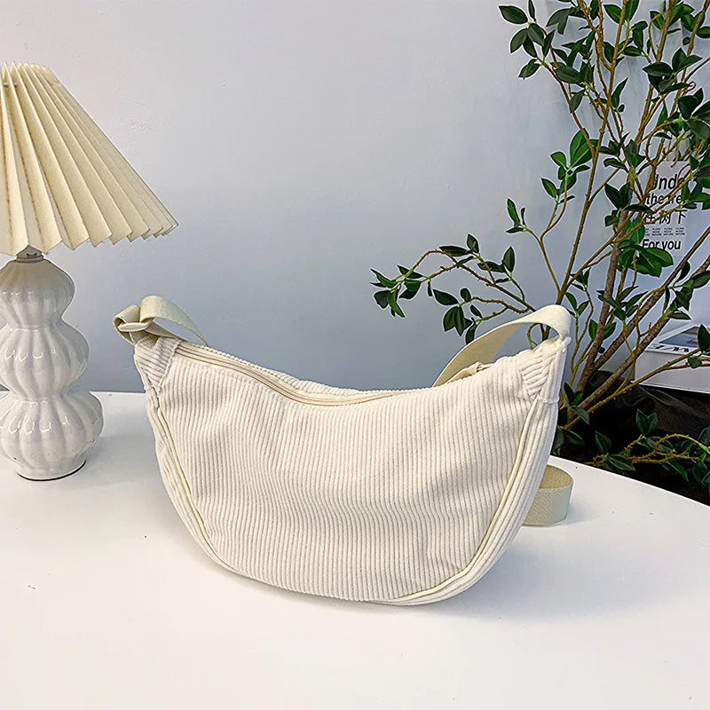 Elegante borsa a tracolla in velluto a coste