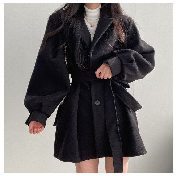 Giacca midi da donna elegante e raffinata