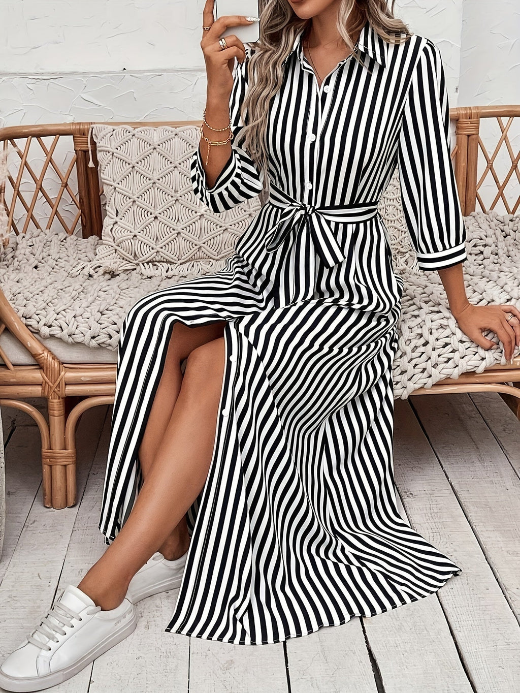 Abito midi chemisier da donna a righe con cintura - Chic e casual