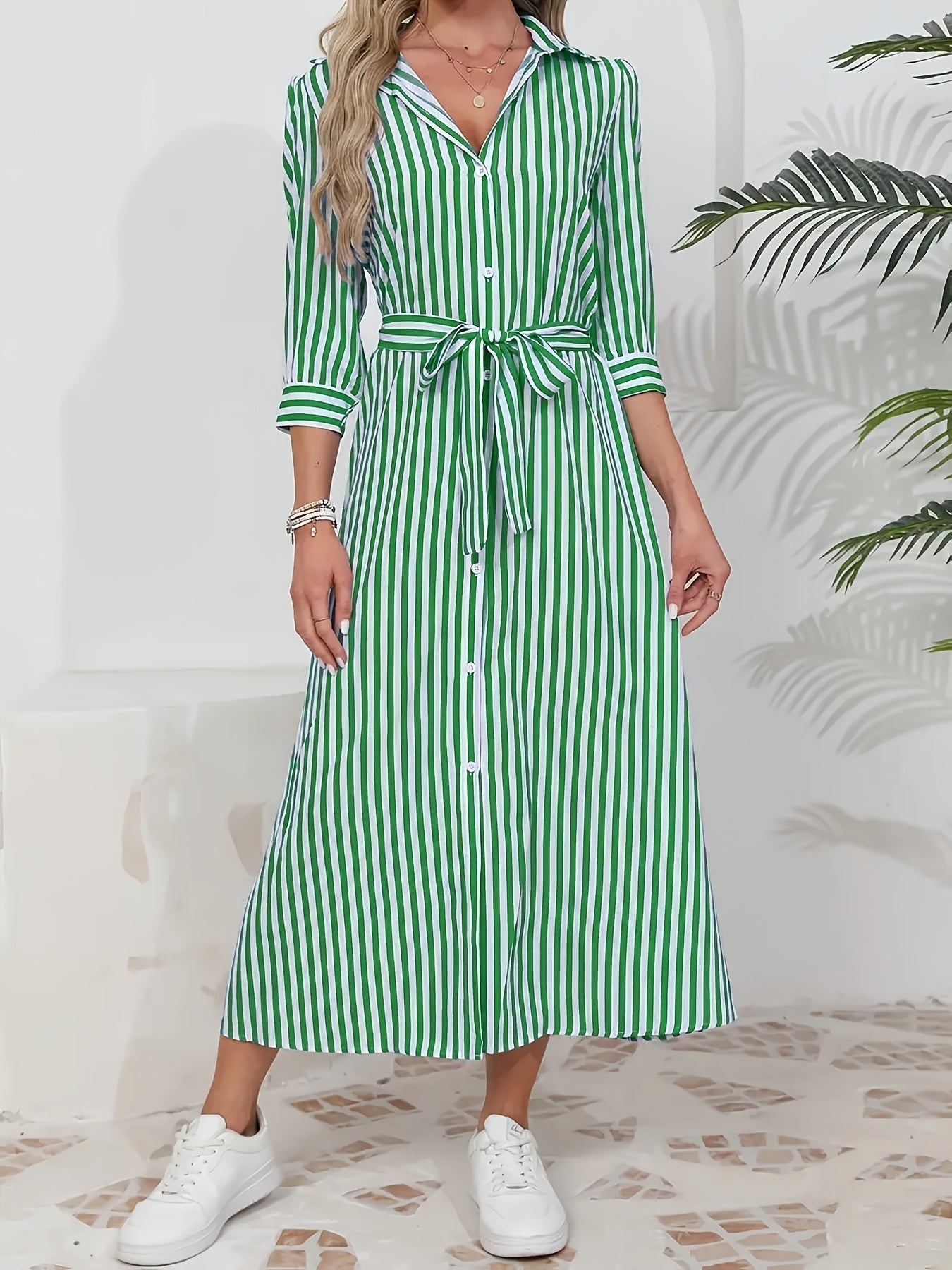 Abito midi chemisier da donna a righe con cintura - Chic e casual