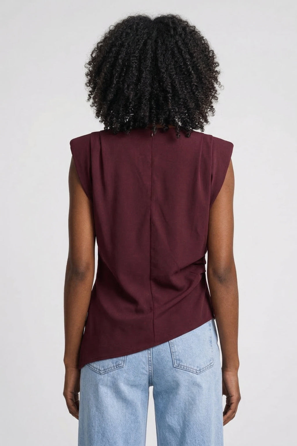 Top da donna drappeggiato senza maniche dal taglio aderente - Elegante e raffinato
