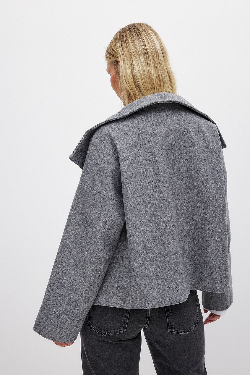 Giacca corta doppiopetto in lana da donna – Elegante e caldo cappotto grigio