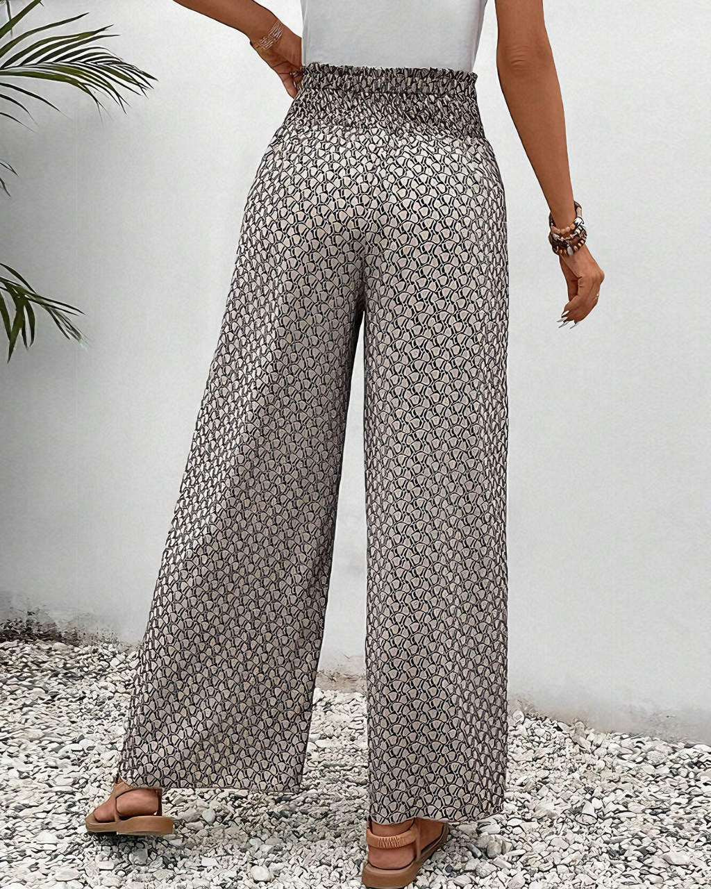 Pantaloni larghi da donna dalla vestibilità rilassata – Modello casual a vita alta