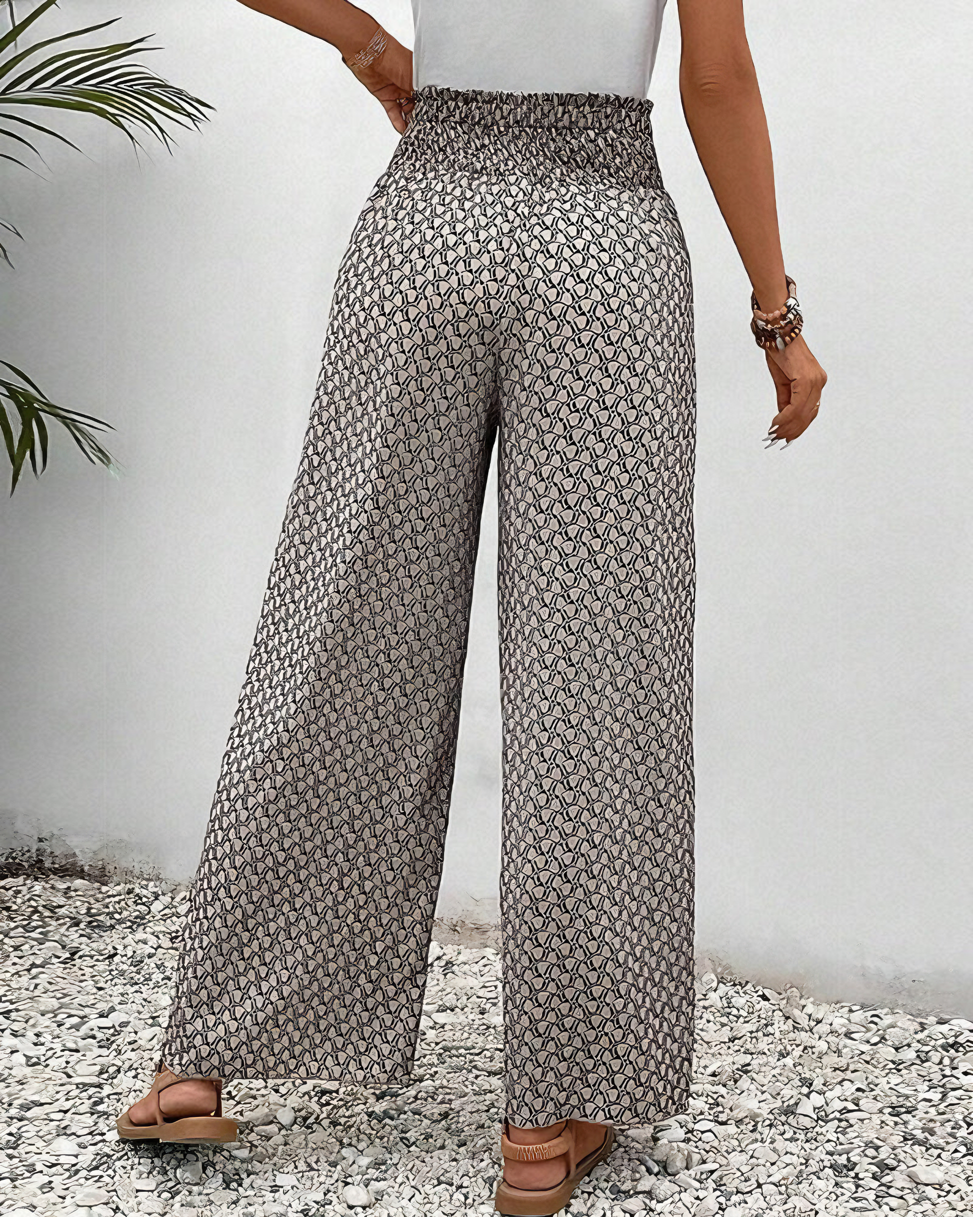 Pantaloni larghi da donna dalla vestibilità rilassata – Modello casual a vita alta