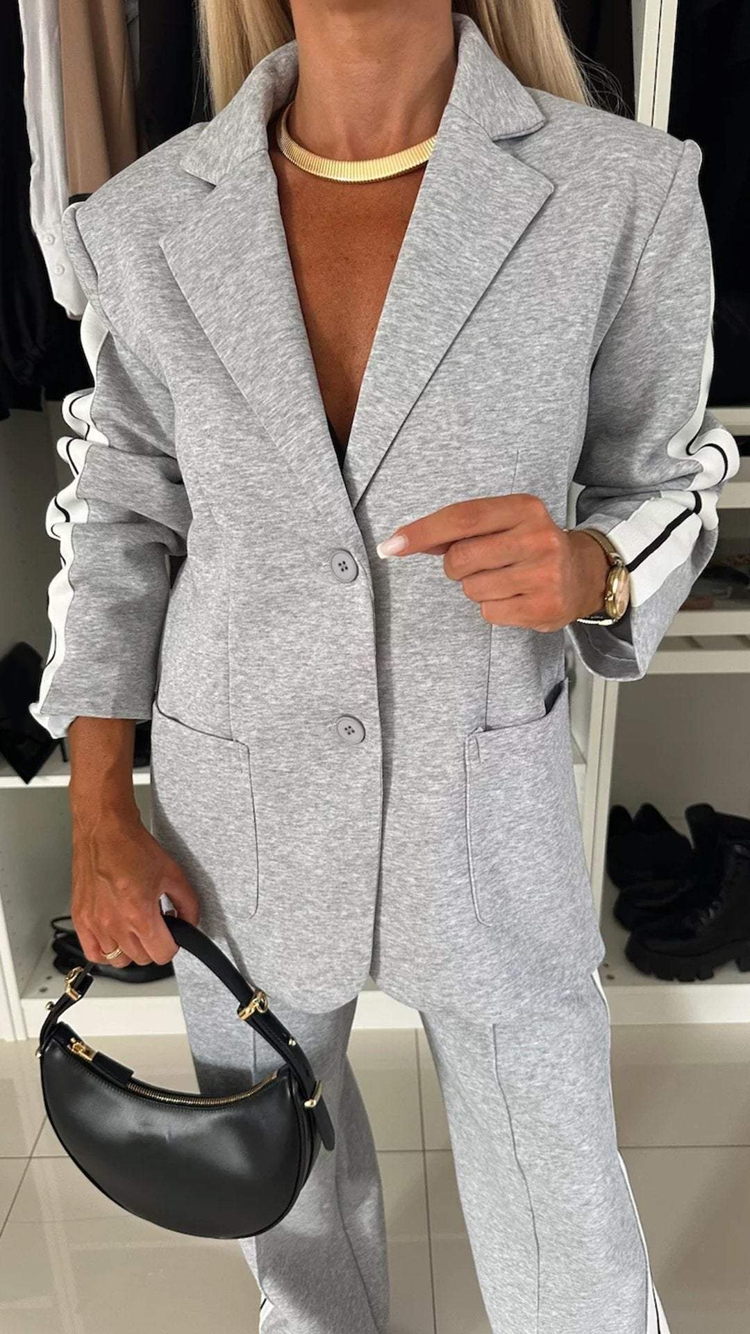 Completo casual monopetto da donna – Giacca a righe larghe e pantaloni a gamba larga