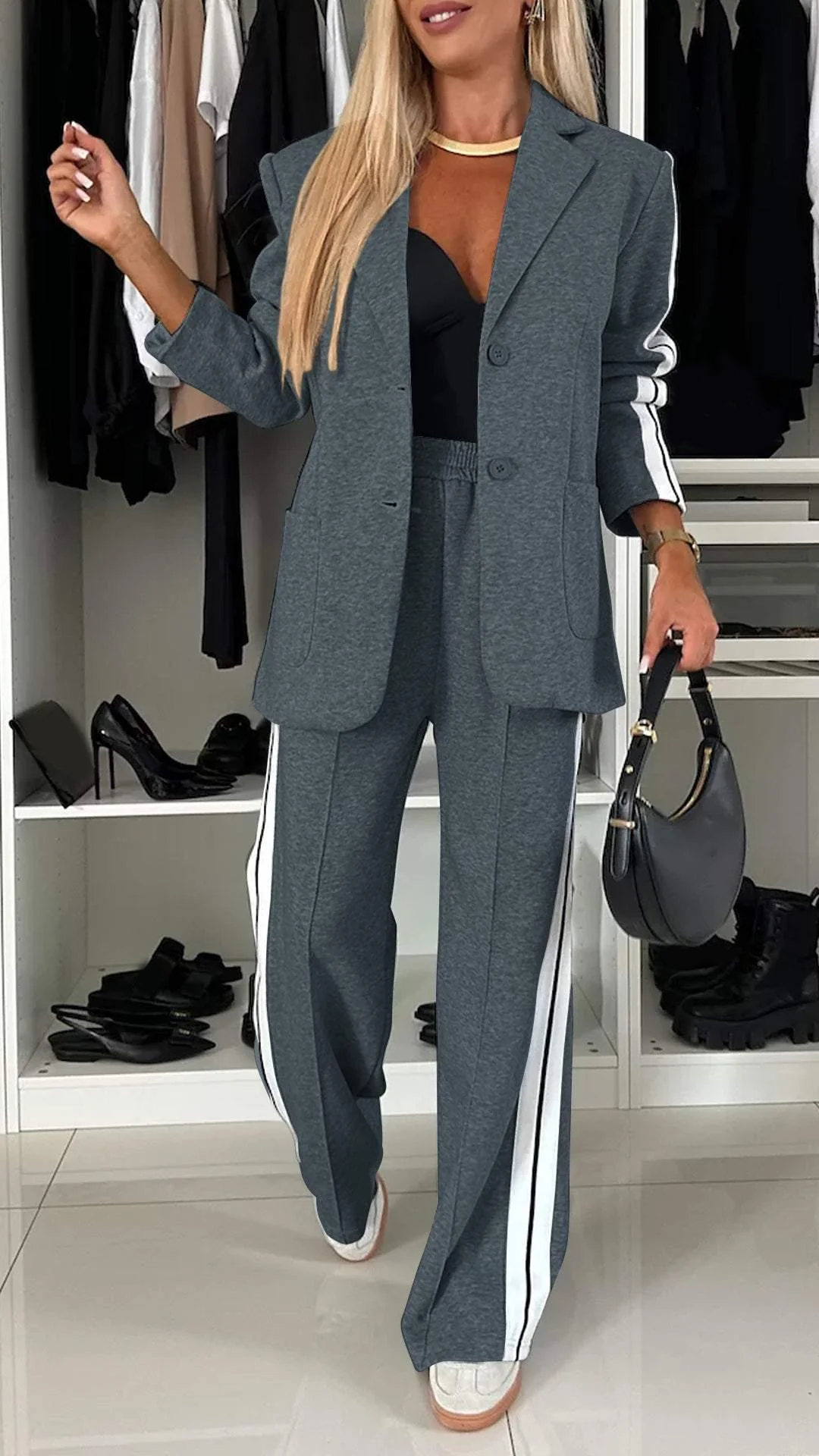 Completo casual monopetto da donna – Giacca a righe larghe e pantaloni a gamba larga
