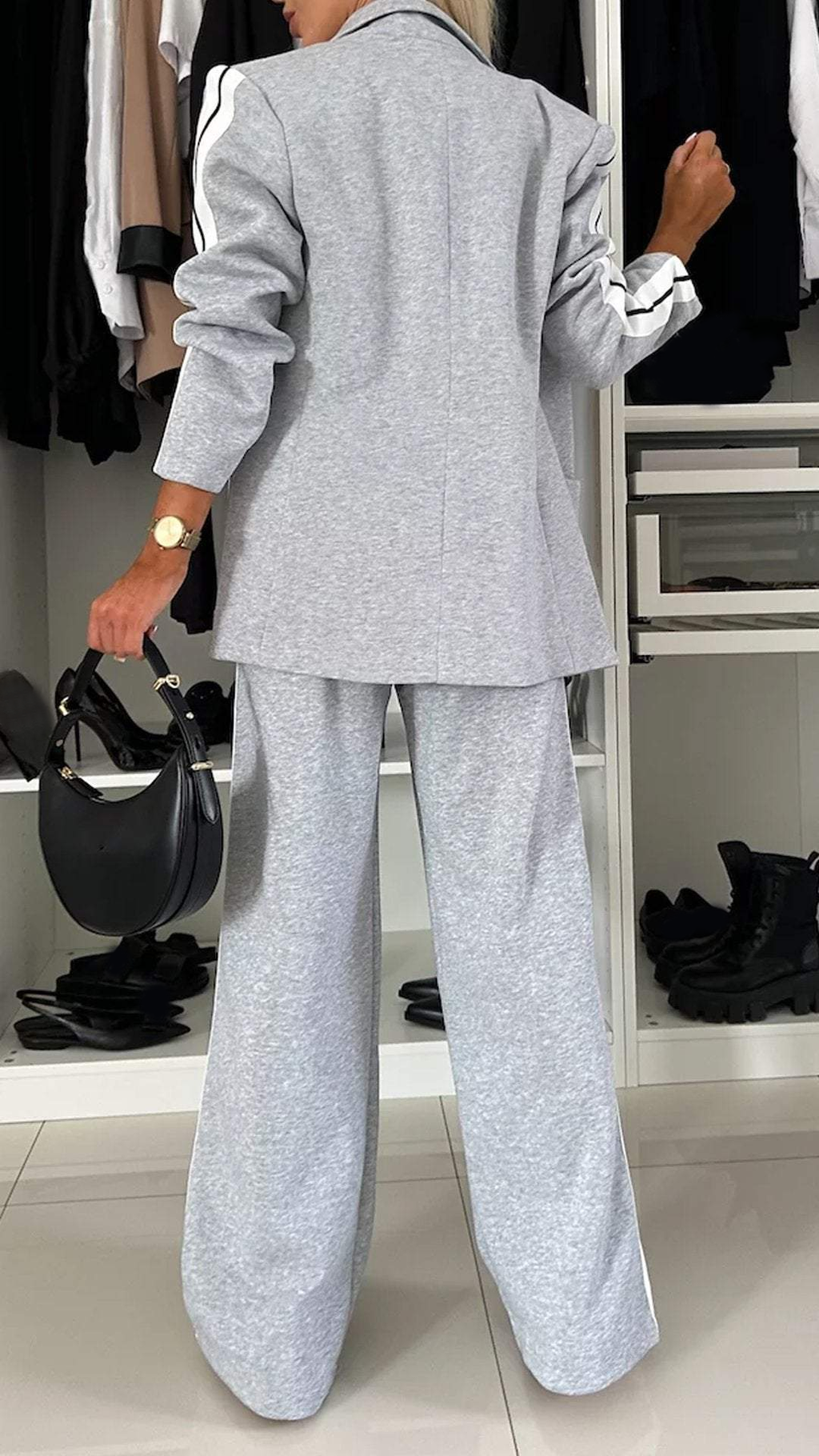Completo casual monopetto da donna – Giacca a righe larghe e pantaloni a gamba larga