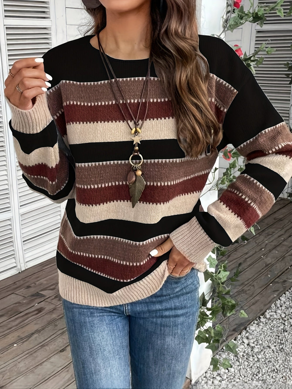 Women's striped crew-neck sweater - Soft and comfortable
