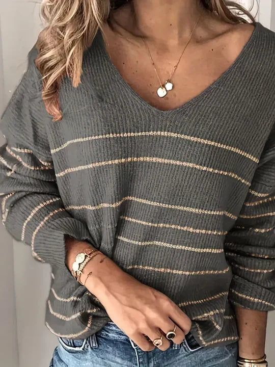 Stribet sweater til kvinder med V-udskæring - Trendy og blød