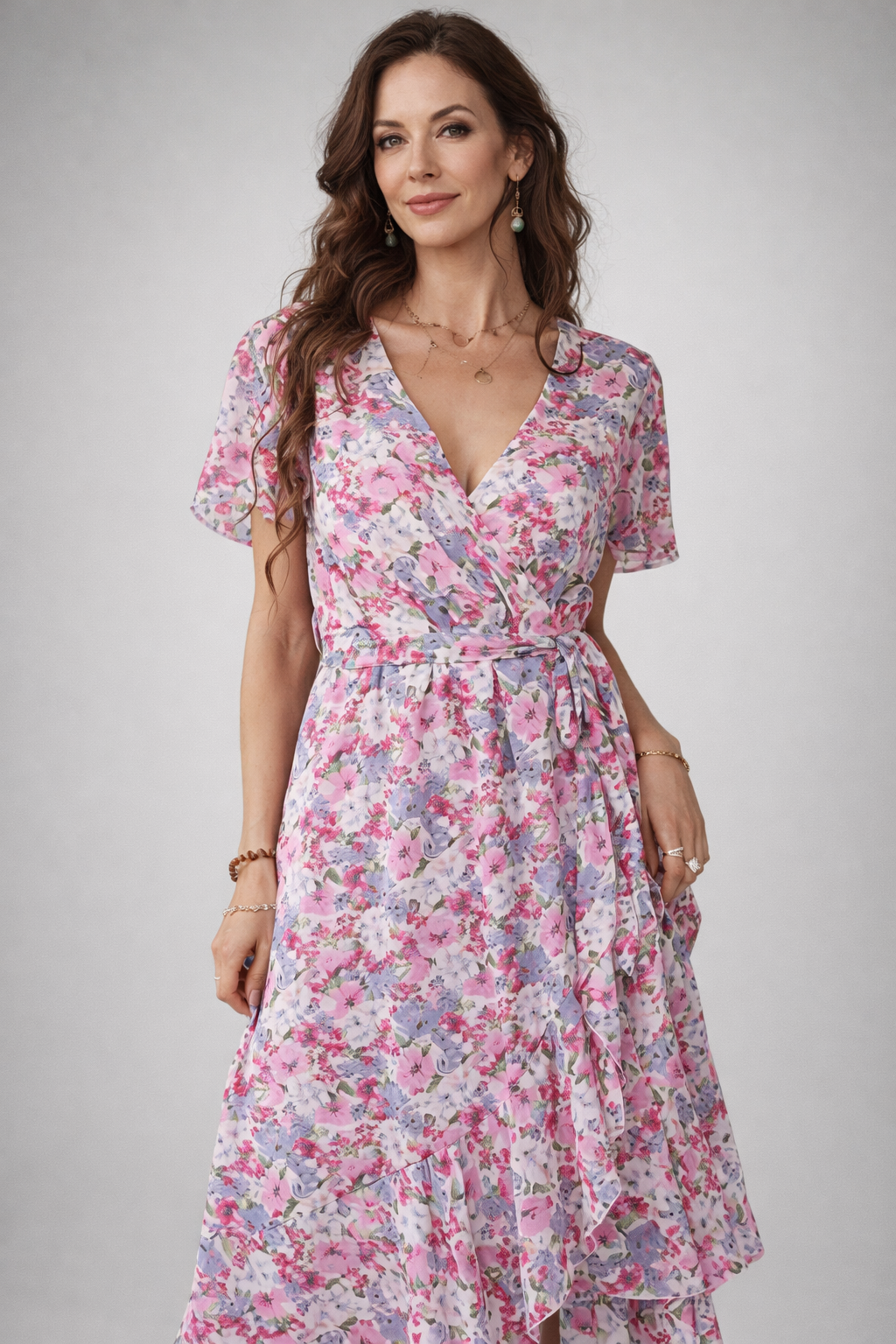 Abito midi floreale da donna – Taglio elegante e fascino romantico