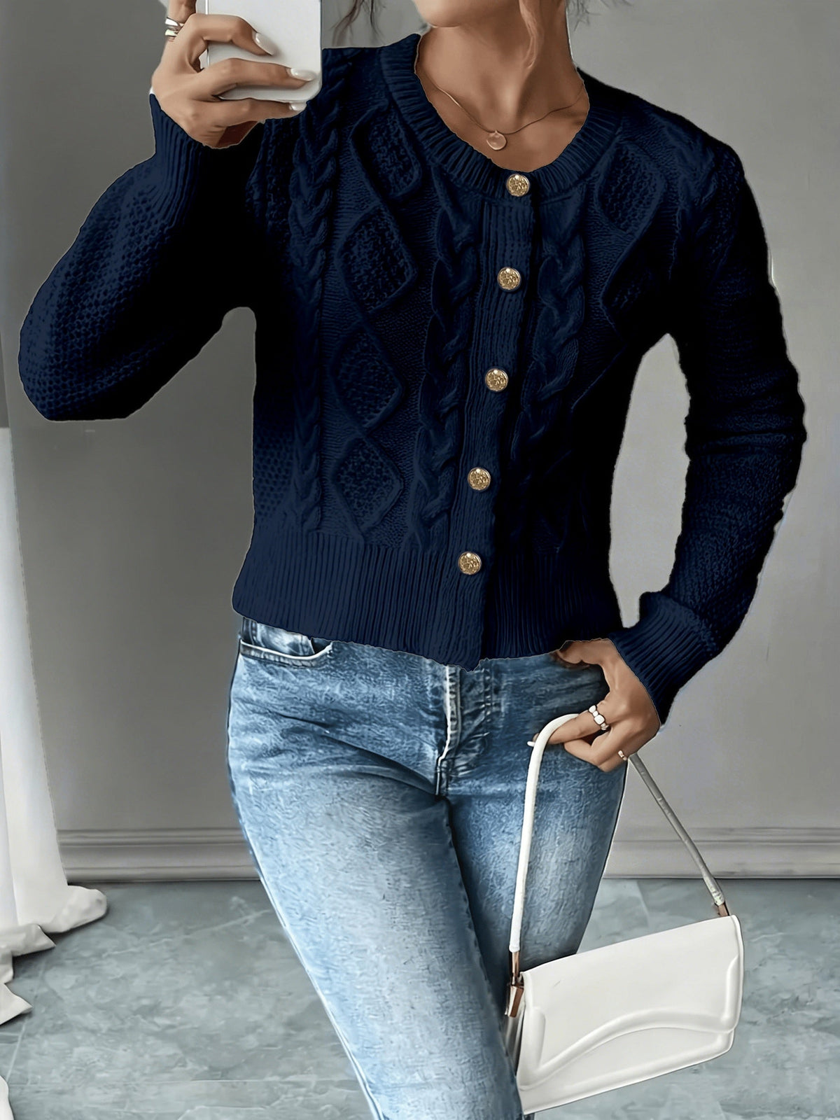 Cardigan donna a trecce con bottoni - Elegante e morbido