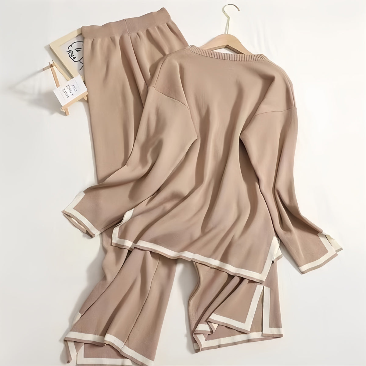 Ensemble pour femme avec top fluide et pantalon large - Élégant et léger