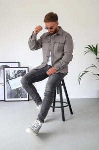 Gris clair