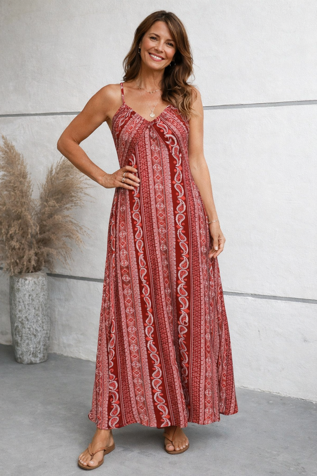 Abito maxi da donna stampato – Linea fluida e fascino estivo