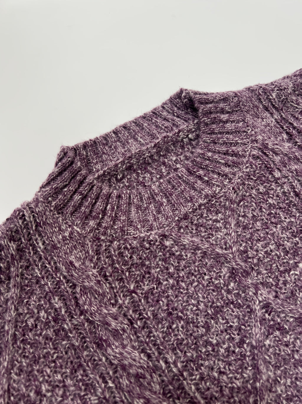 Women's cable-knit sweater dress - Warm and elegant