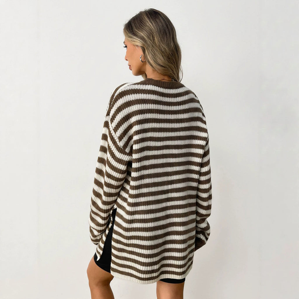 Striped women's sweater with dropped sleeves - Soft and casual