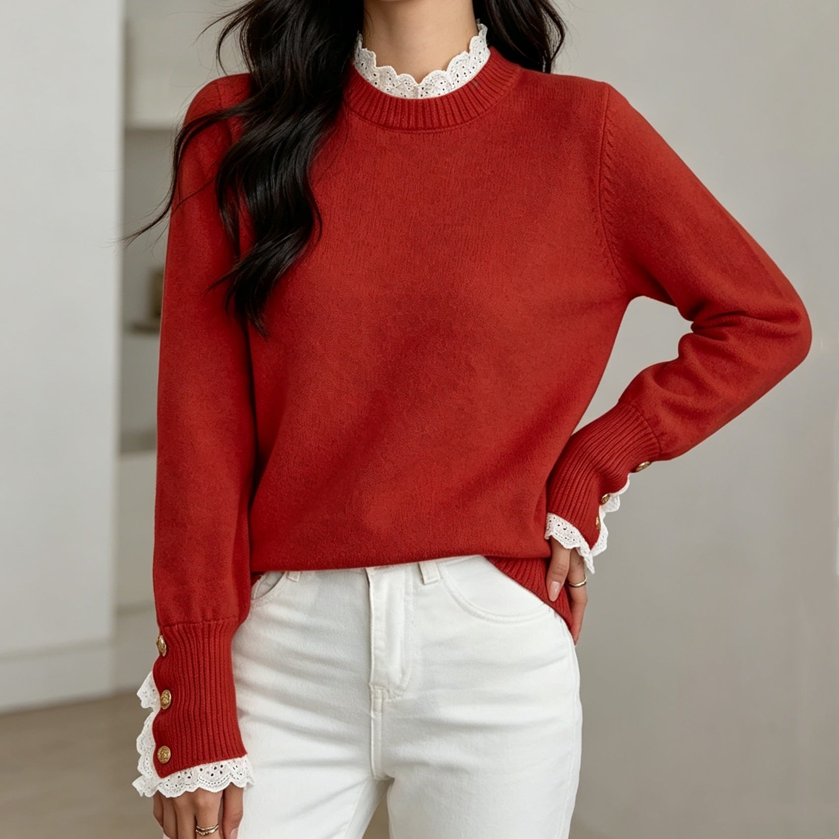 Pull femme en maille avec dentelle et col rond - Élégant et confortable