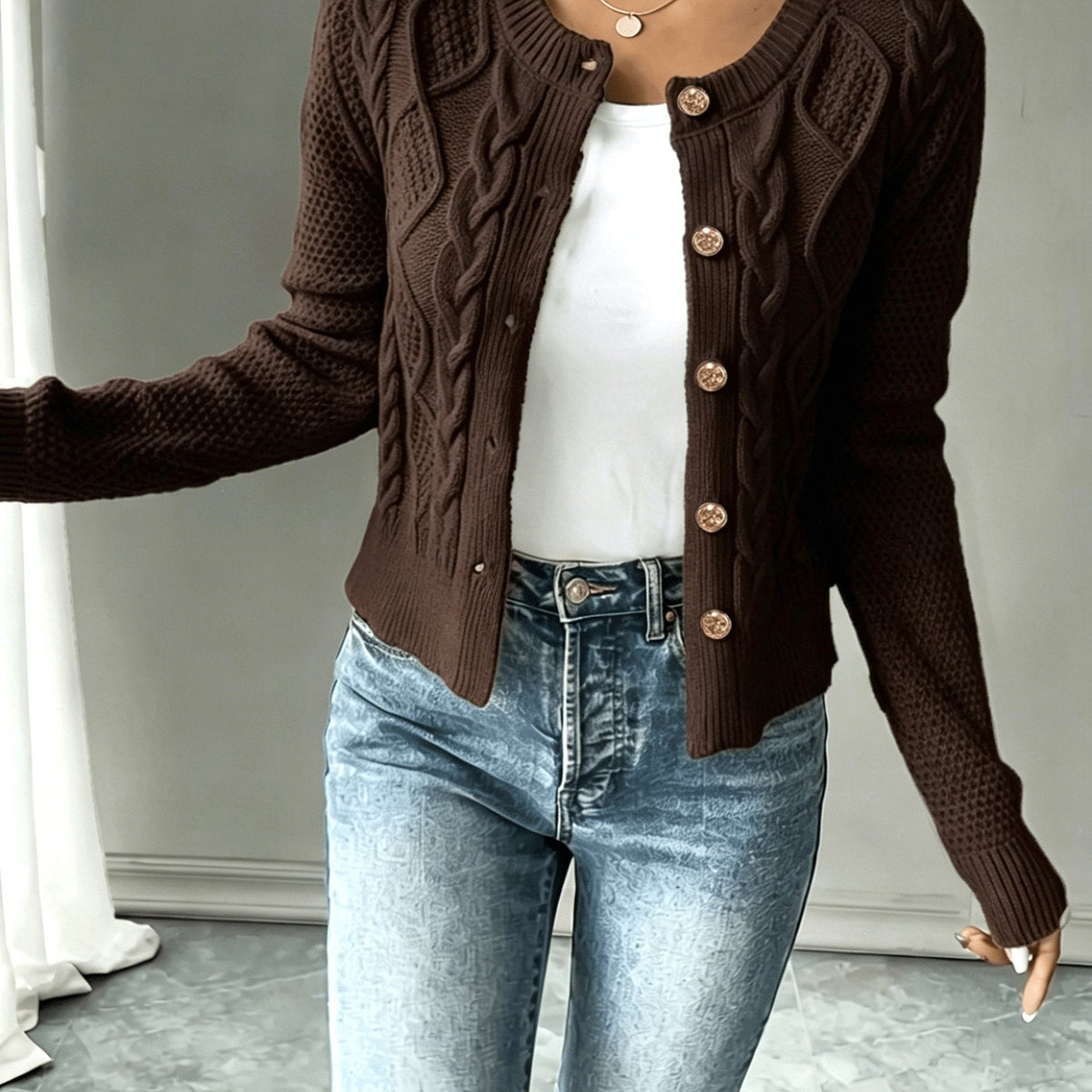Cardigan donna a trecce con bottoni - Elegante e morbido