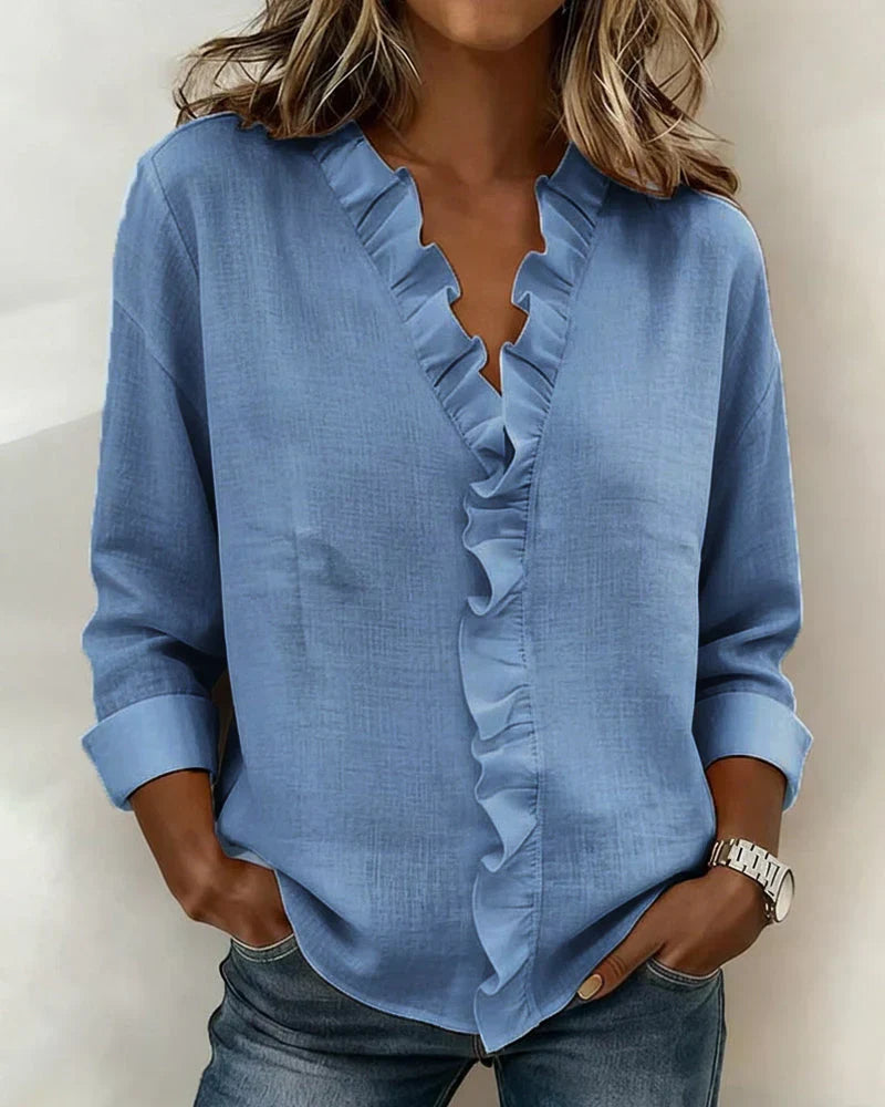 Lightweight women's blouse with a V-neck - Flowing and elegant