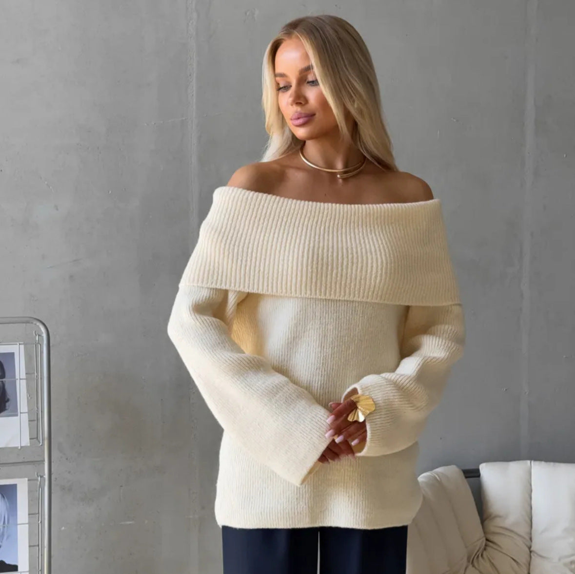 Maglione donna con revers e spalle scoperte - Chic e confortevole