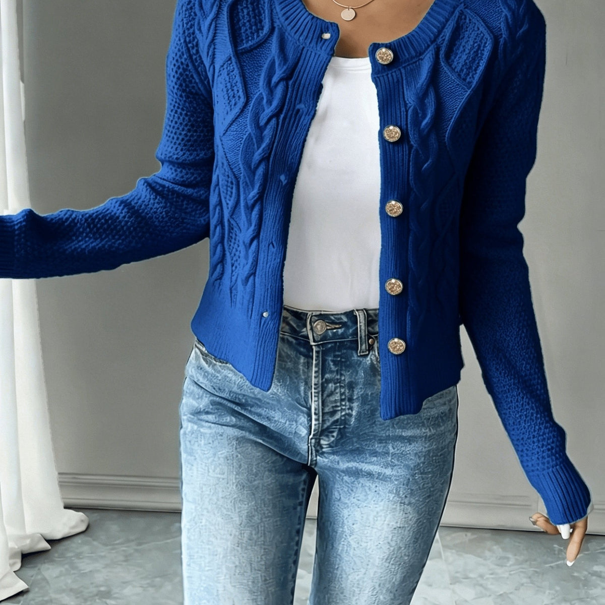 Cardigan donna a trecce con bottoni - Elegante e morbido