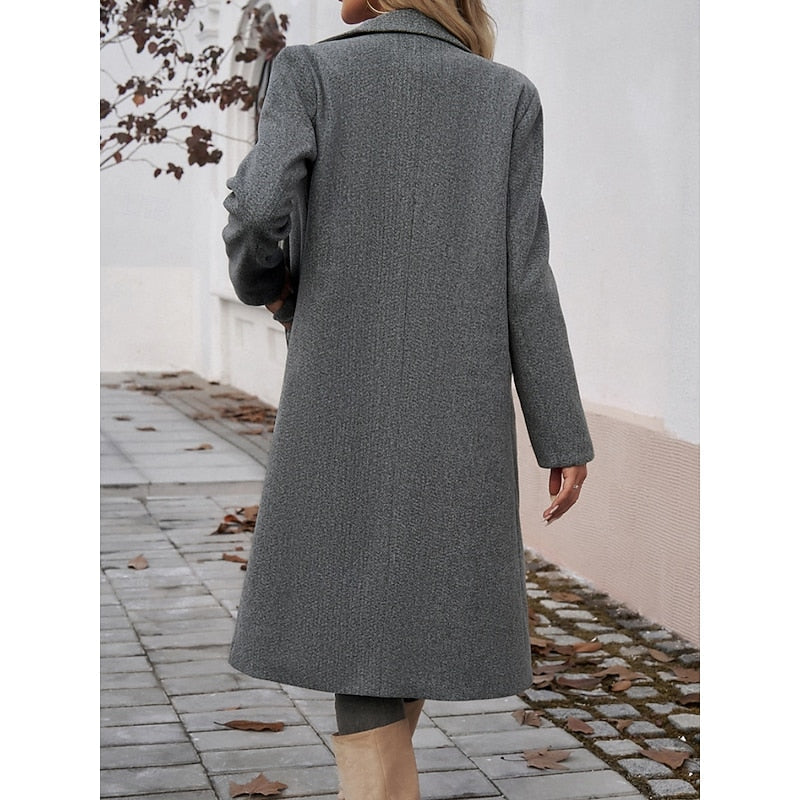 Women's long coat with notched lapels – Warm and elegant