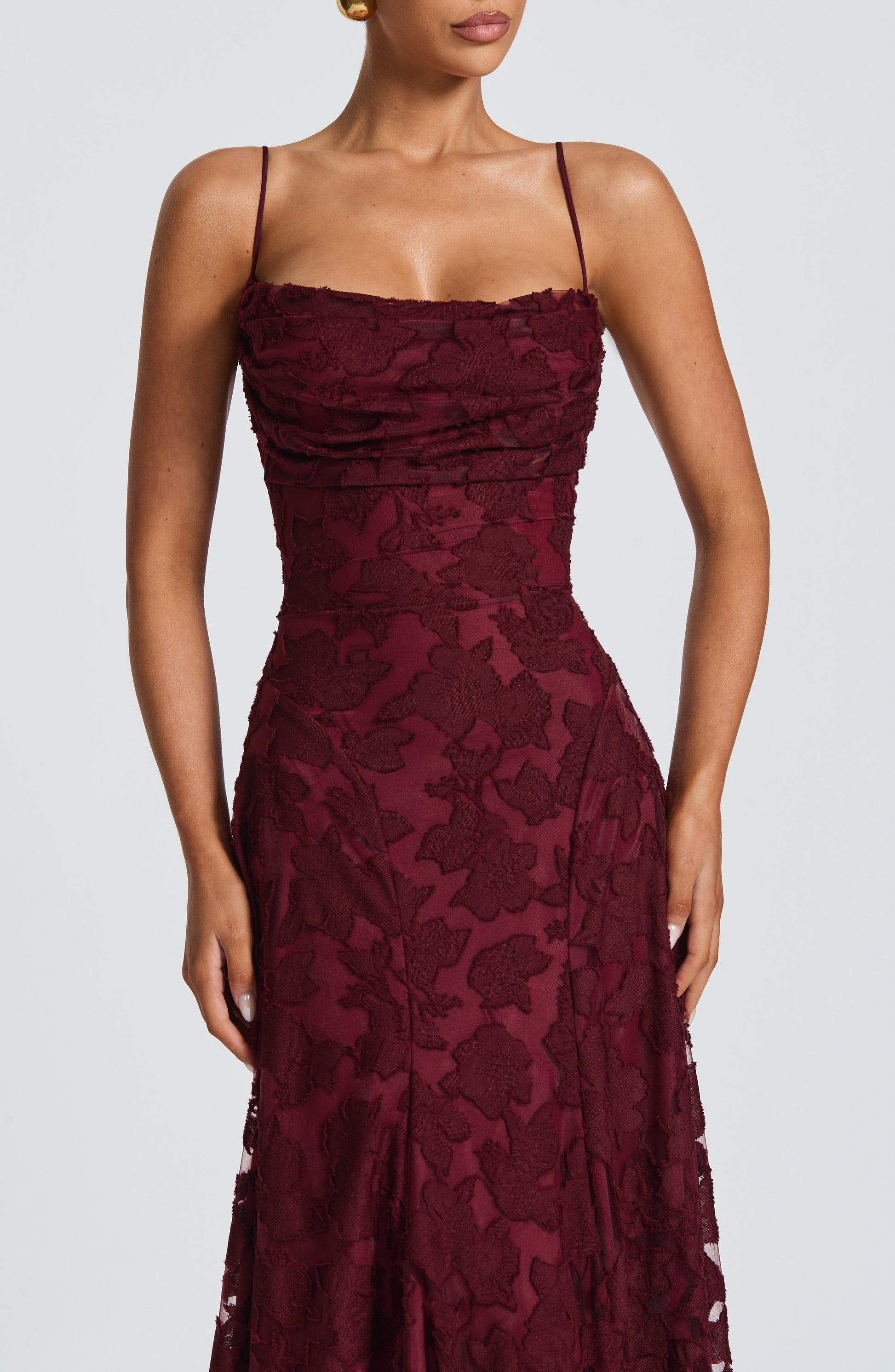 Abito maxi floreale da donna con scollo morbido e schiena con laccio - Fluido ed elegante