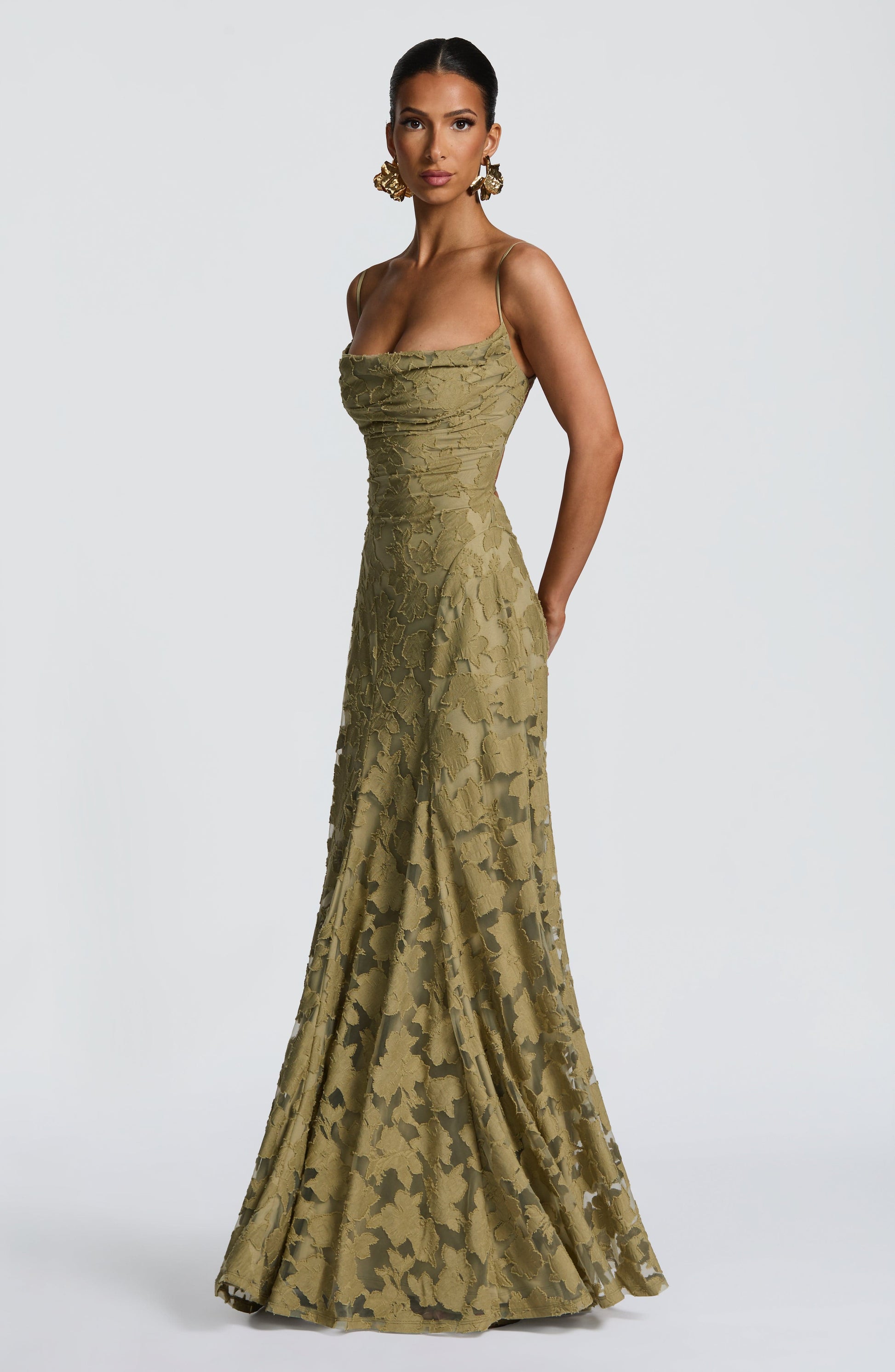 Abito maxi floreale da donna con scollo morbido e schiena con laccio - Fluido ed elegante