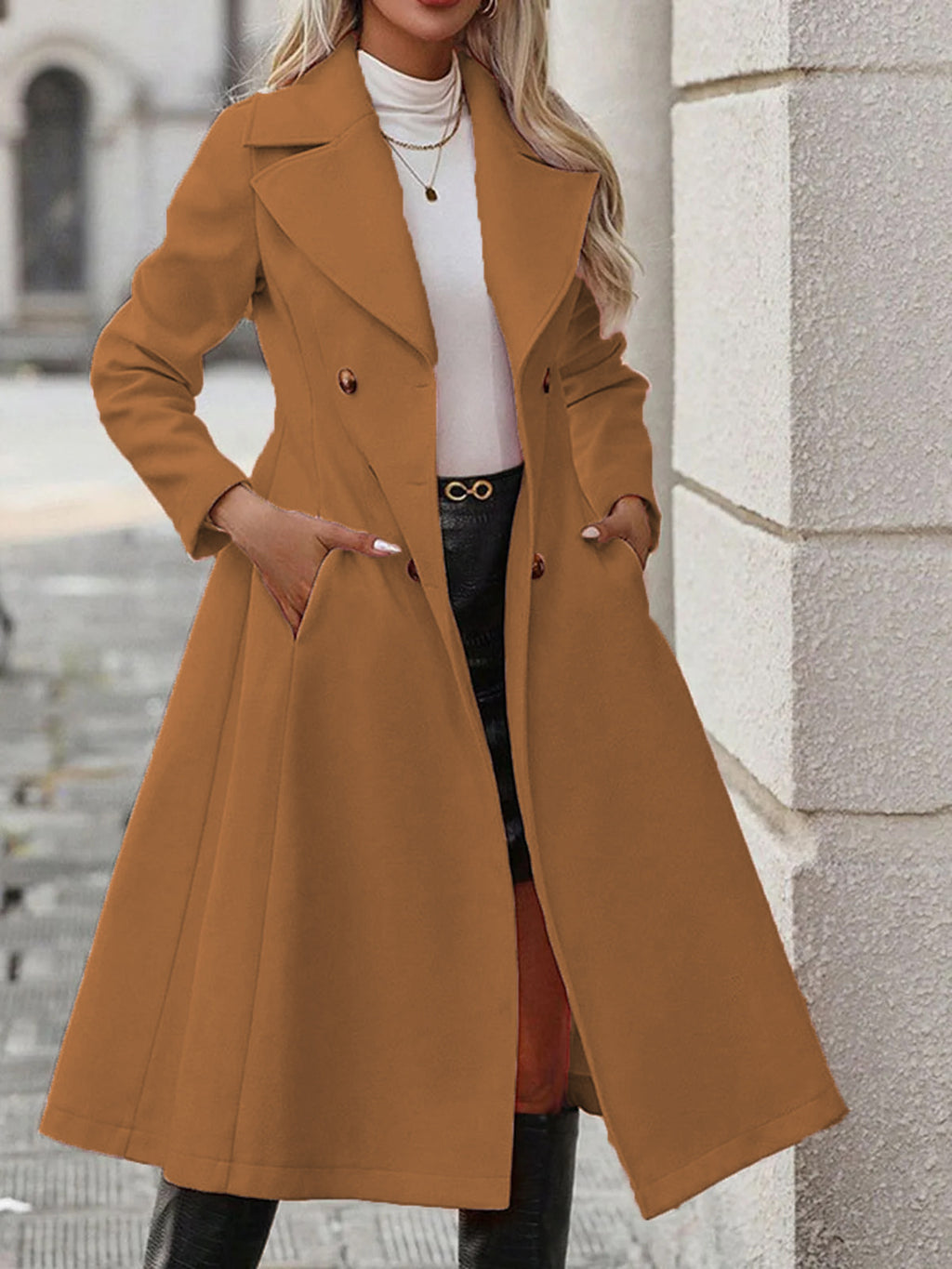 Trench lungo da donna doppiopetto con revers - Casual ed elegante
