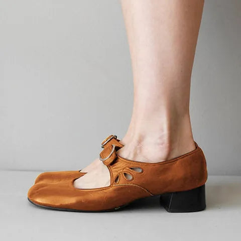 Sandali con tacco da donna con fibbia - Chic e moderni