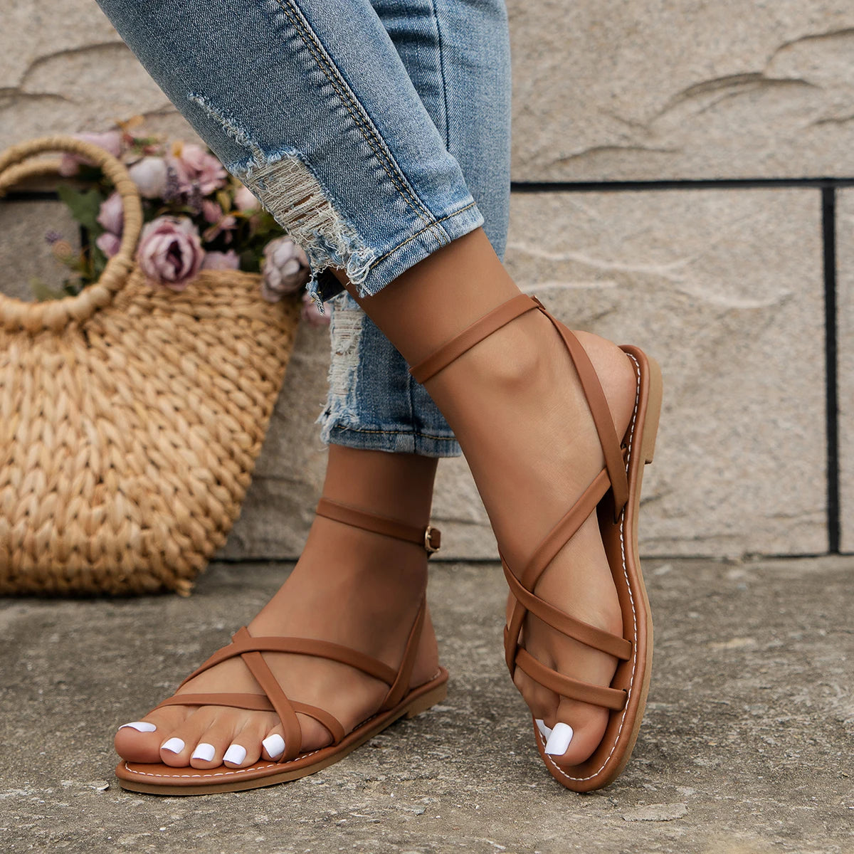 Sandali romani casual da donna con cinturini e cerniera sul retro