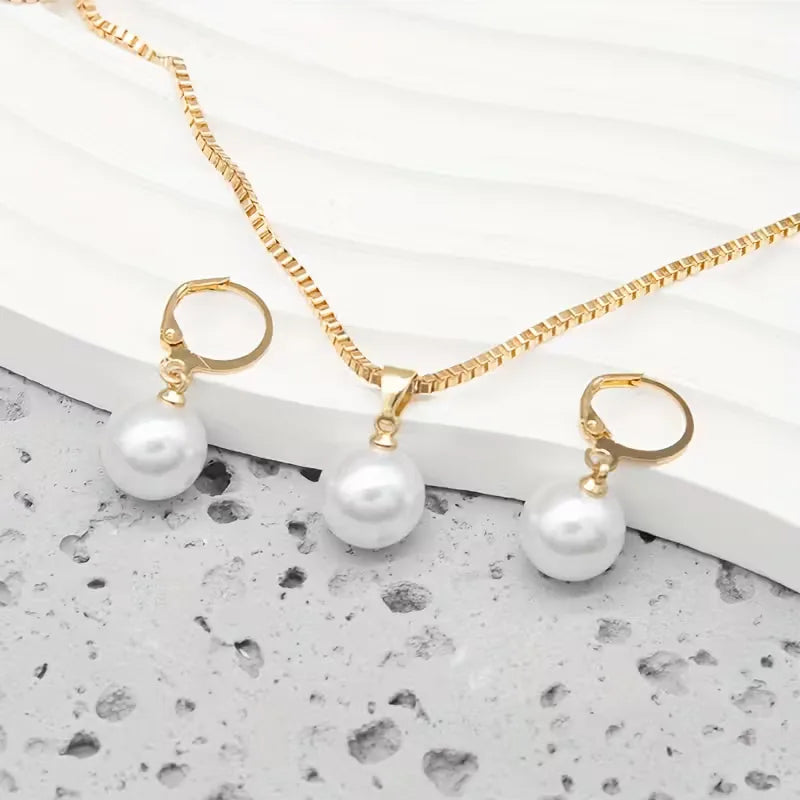 Parure collana perle e orecchini - Femminile e raffinata