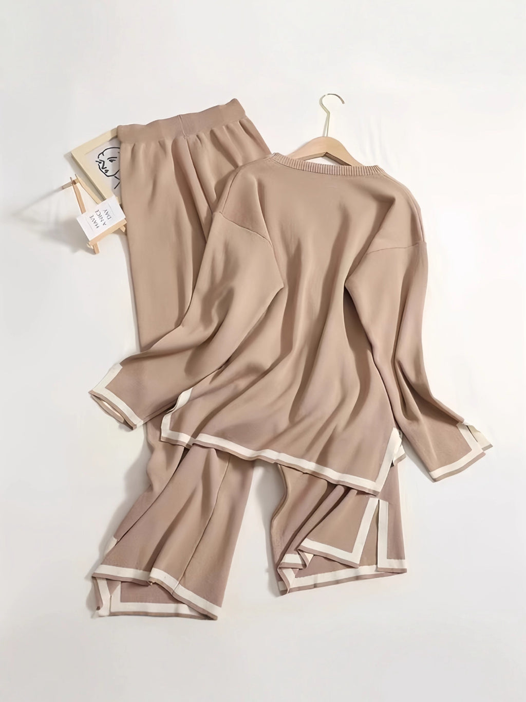 Ensemble pour femme avec top fluide et pantalon large - Élégant et léger
