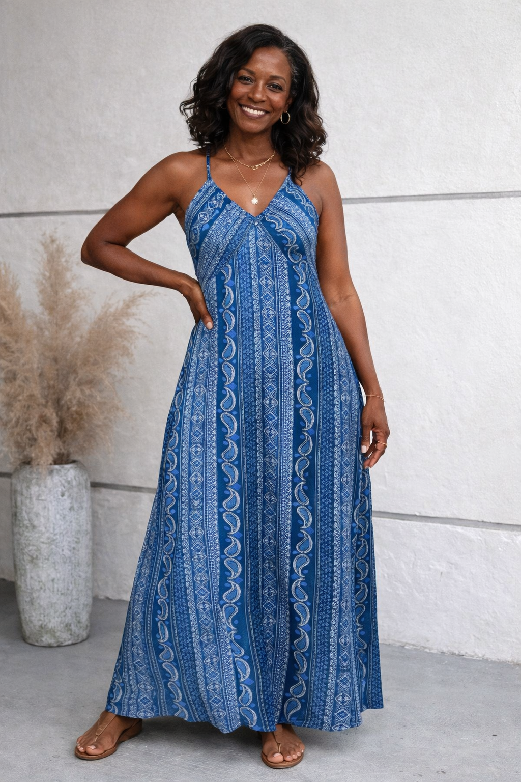 Abito maxi da donna stampato – Linea fluida e fascino estivo
