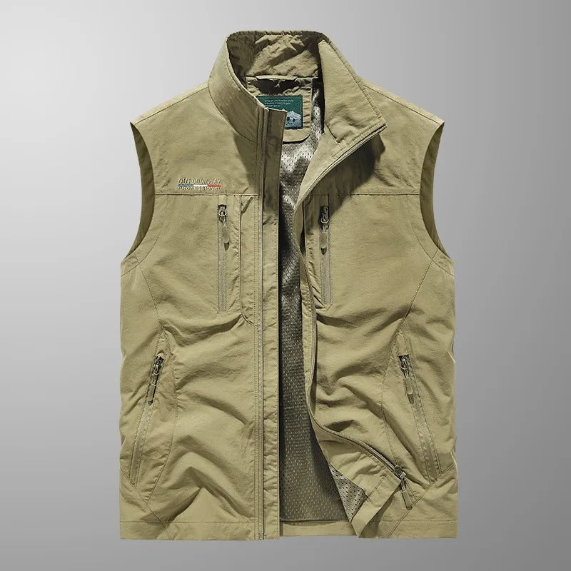 Gilet uomo con zip e collo alto - Pratico e versatile