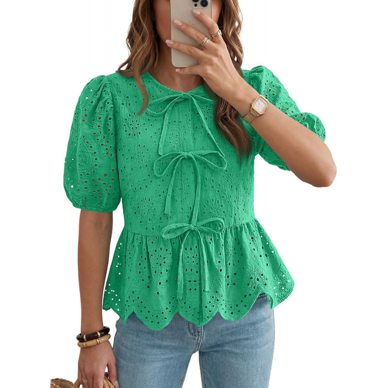 Top da donna con volant, maniche a sbuffo e cintura - Elegante e femminile