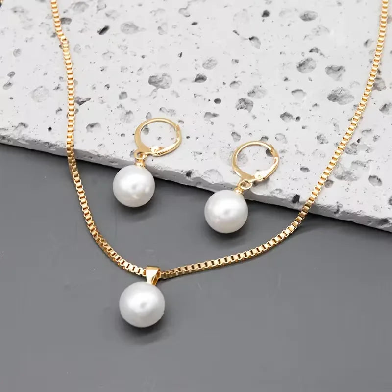 Parure collana perle e orecchini - Femminile e raffinata