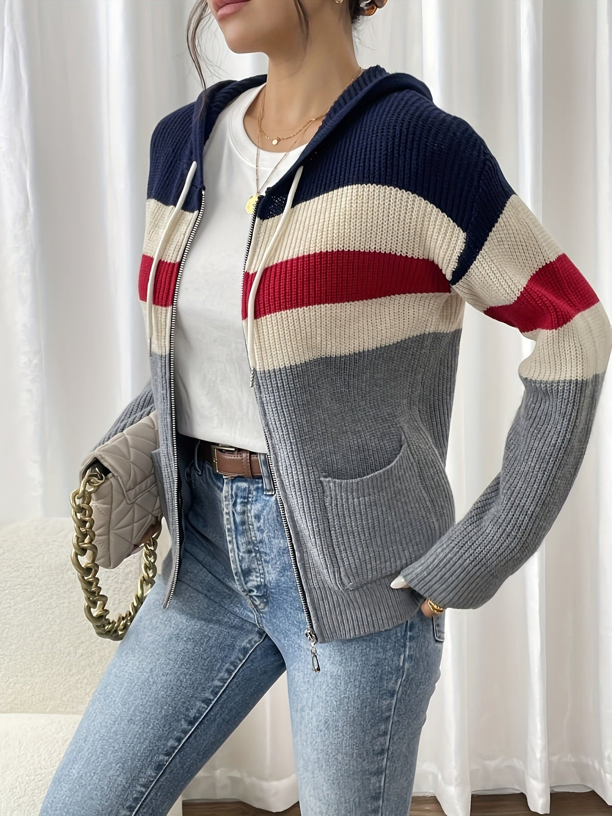 Cardigan til kvinder i color block med hætte og lynlås - Behagelig og moderne