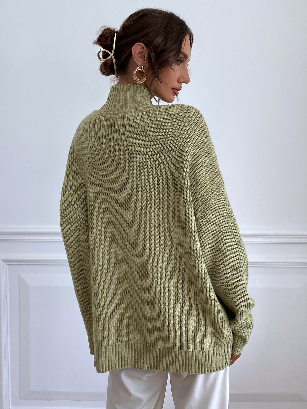 Damesweater med rullekrave og løs pasform - Minimalistisk og varm