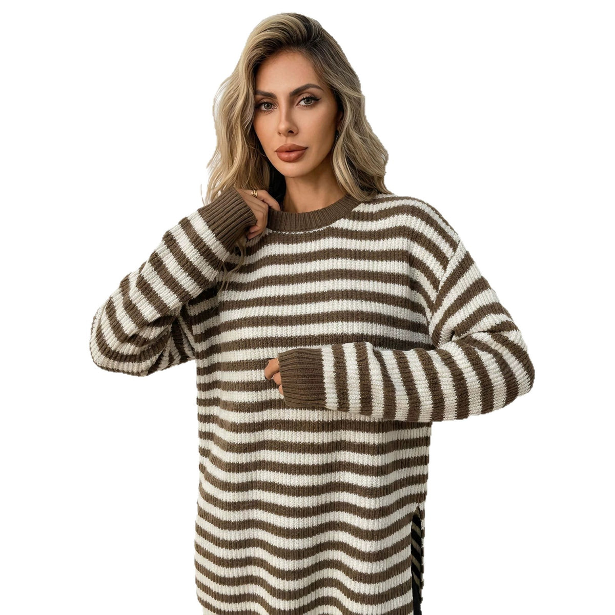 Striped women's sweater with dropped sleeves - Soft and casual
