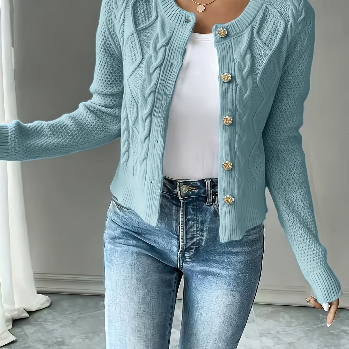 Cardigan donna a trecce con bottoni - Elegante e morbido