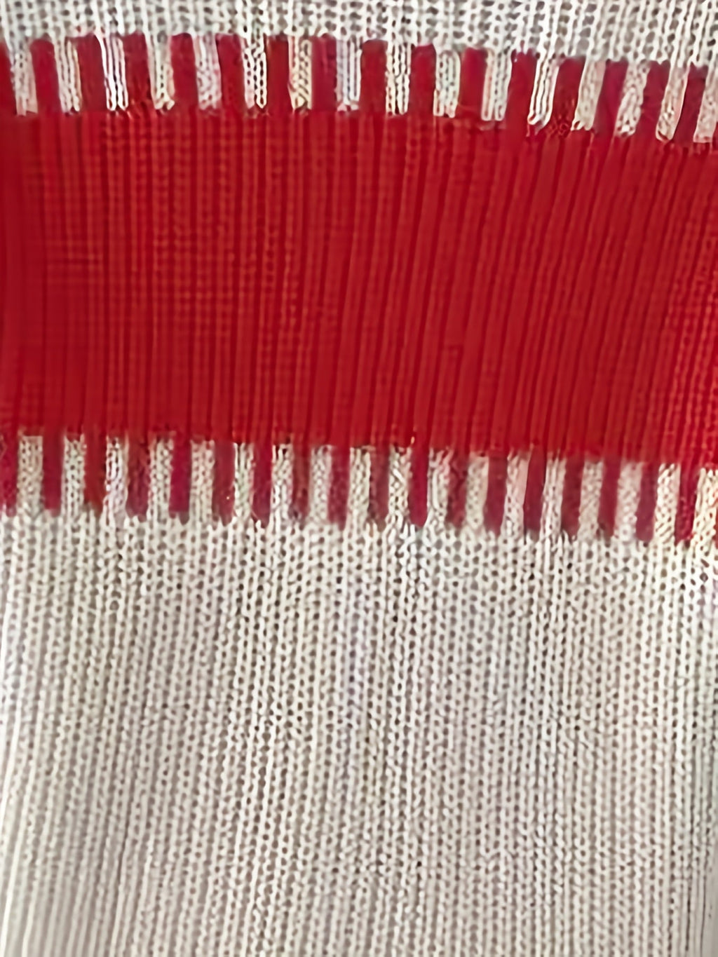 Stribet damesweater i colorblock – Moderne og blød