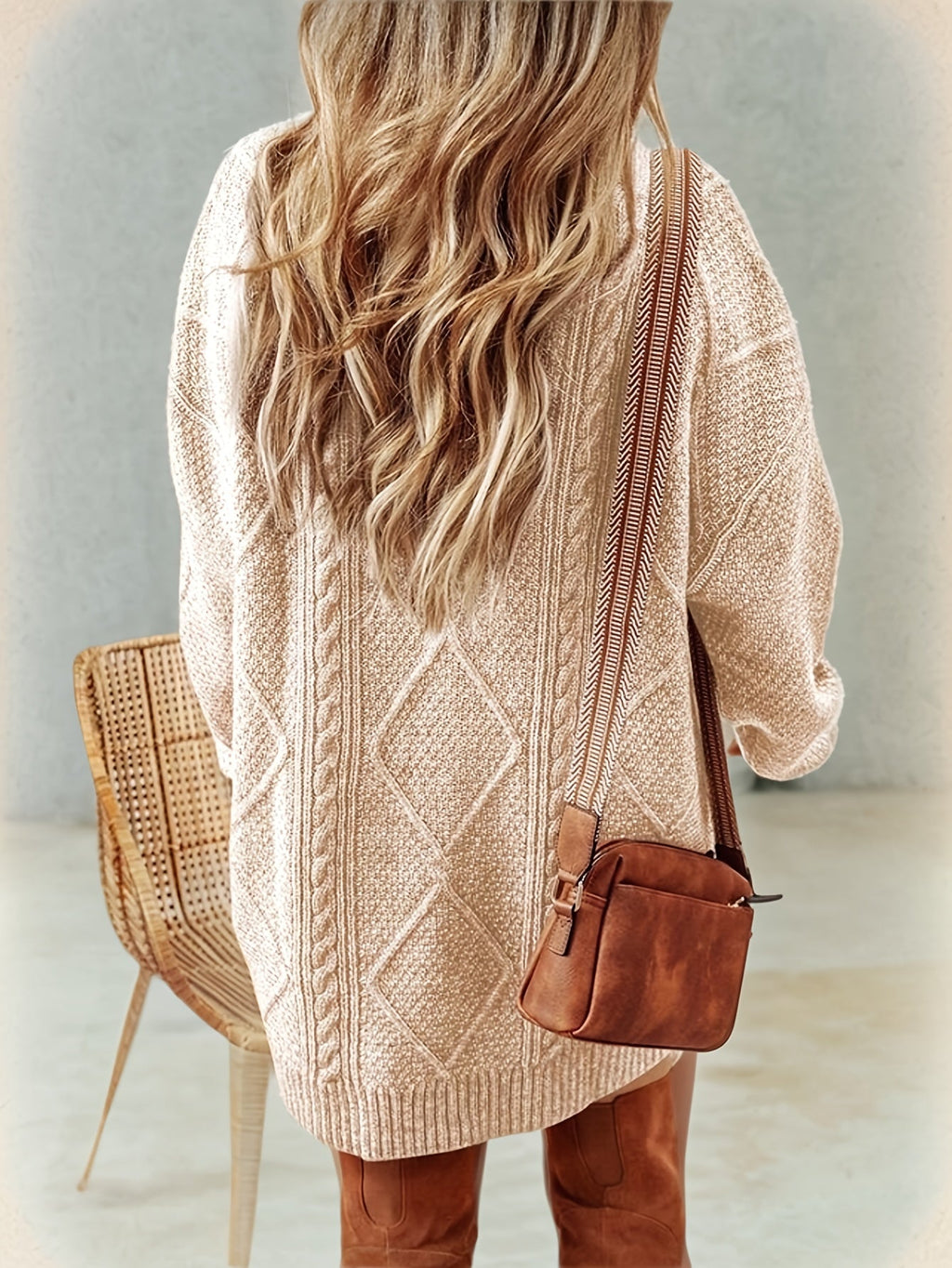Women's cable-knit sweater dress - Warm and elegant